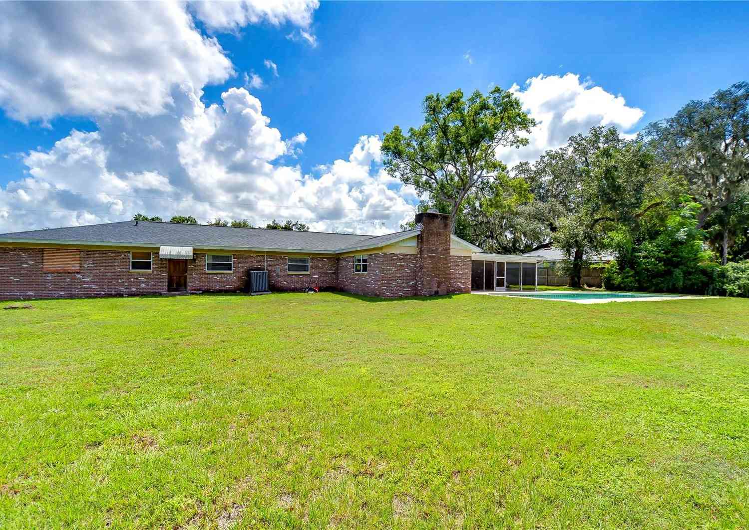 1034 S Mount Carmel Road, BRANDON, Florida image 5