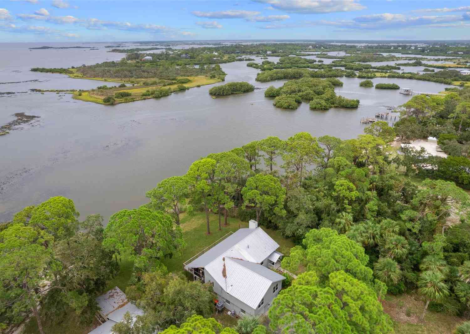 16931 SW 133rd Street, CEDAR KEY, Florida image 12