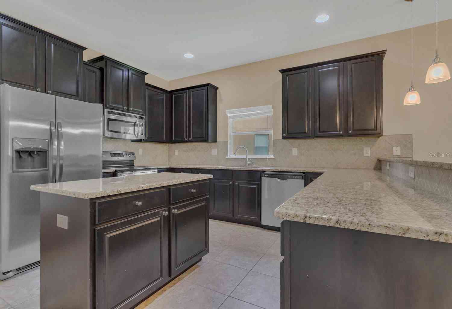 12302 Fairlawn Drive, RIVERVIEW, Florida image 6