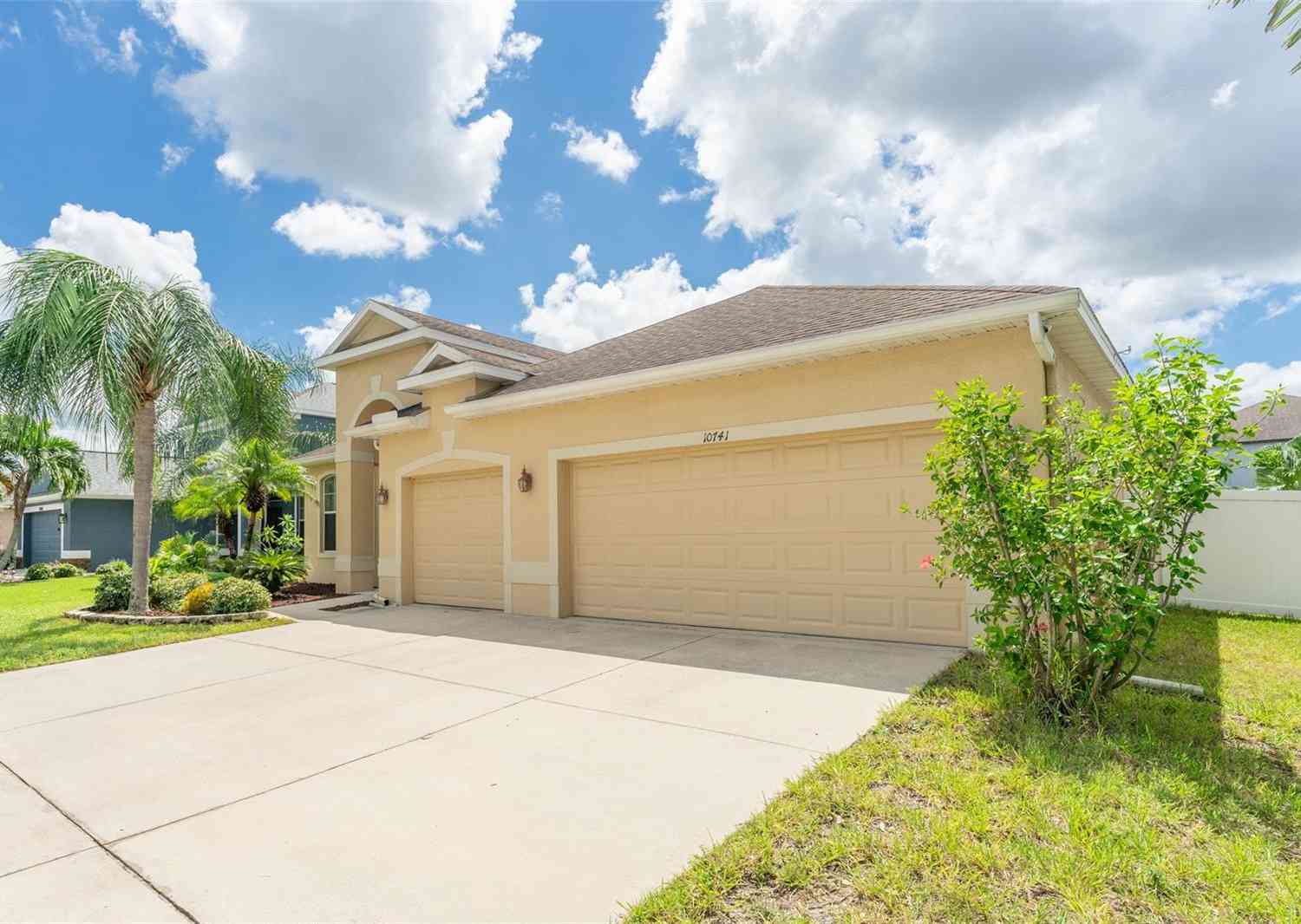 10741 Rockledge View Drive, RIVERVIEW, Florida image 12