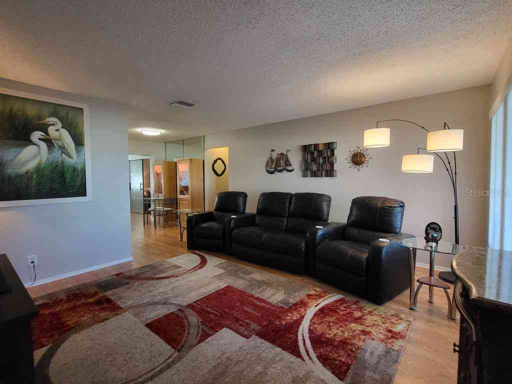 9870 36th Way #4, PINELLAS PARK, Florida image 40