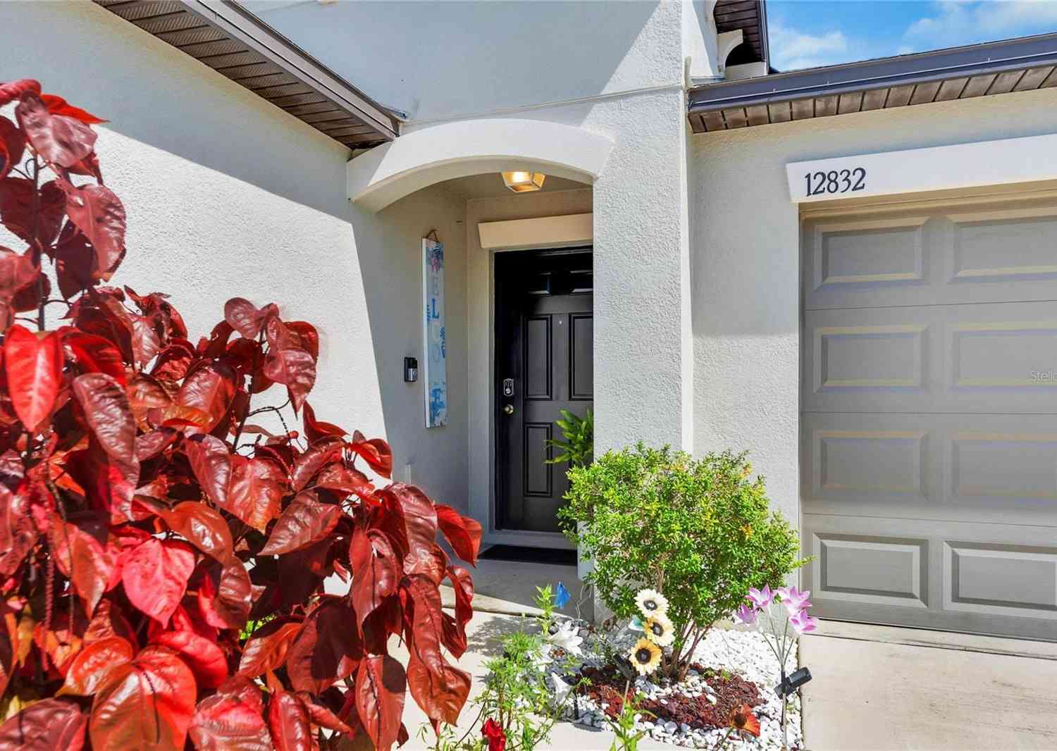 12832 Wildflower Meadow Drive, RIVERVIEW, Florida image 2