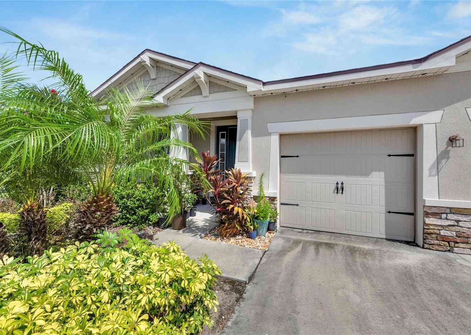 13012 Rain Lily Drive, RIVERVIEW, Florida image 2