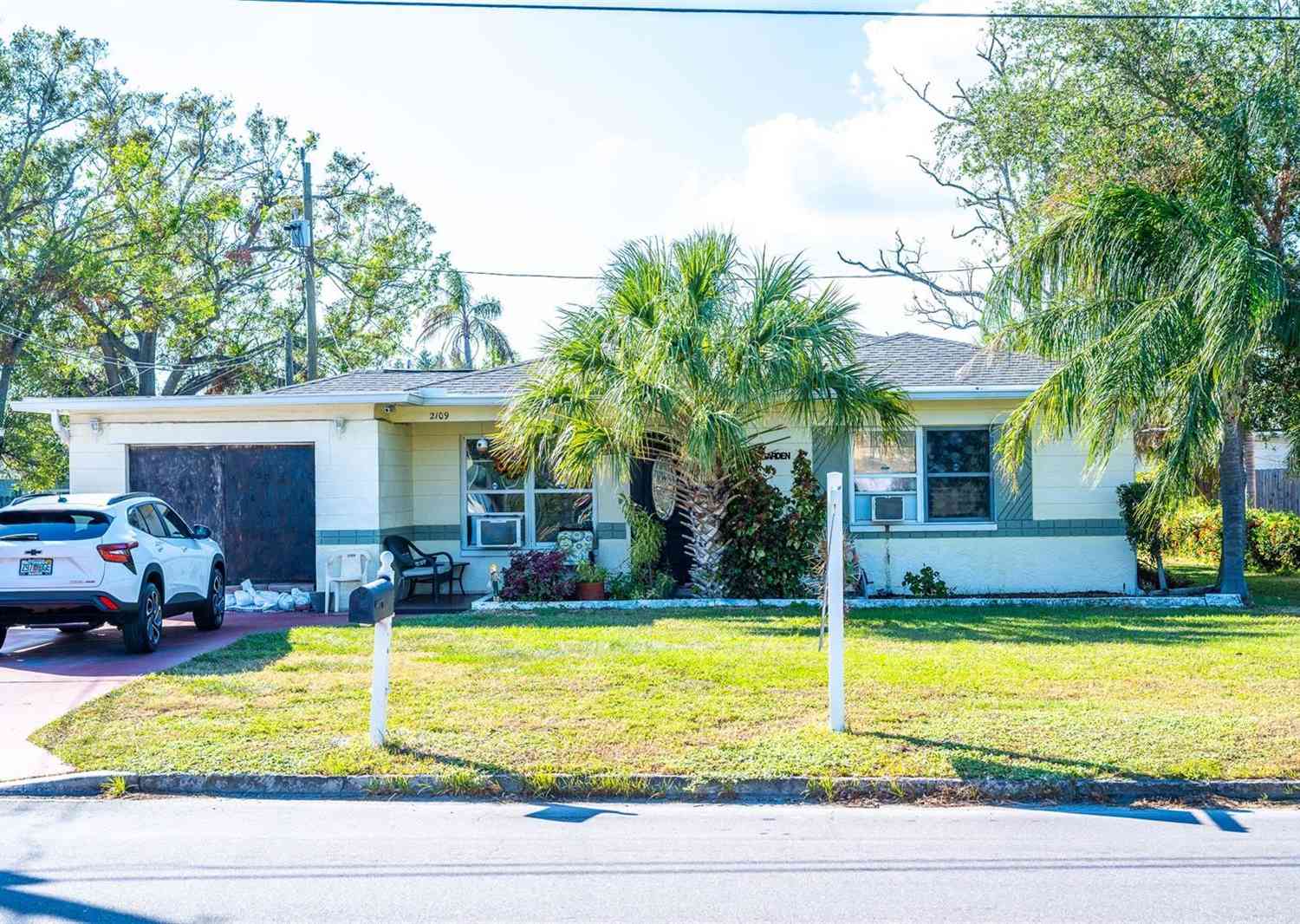 2109 58th Street, GULFPORT, Florida image 3