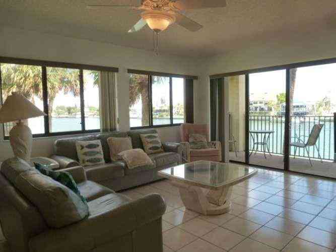 7435 Bayshore Drive #201, Treasure Island, Florida image 3