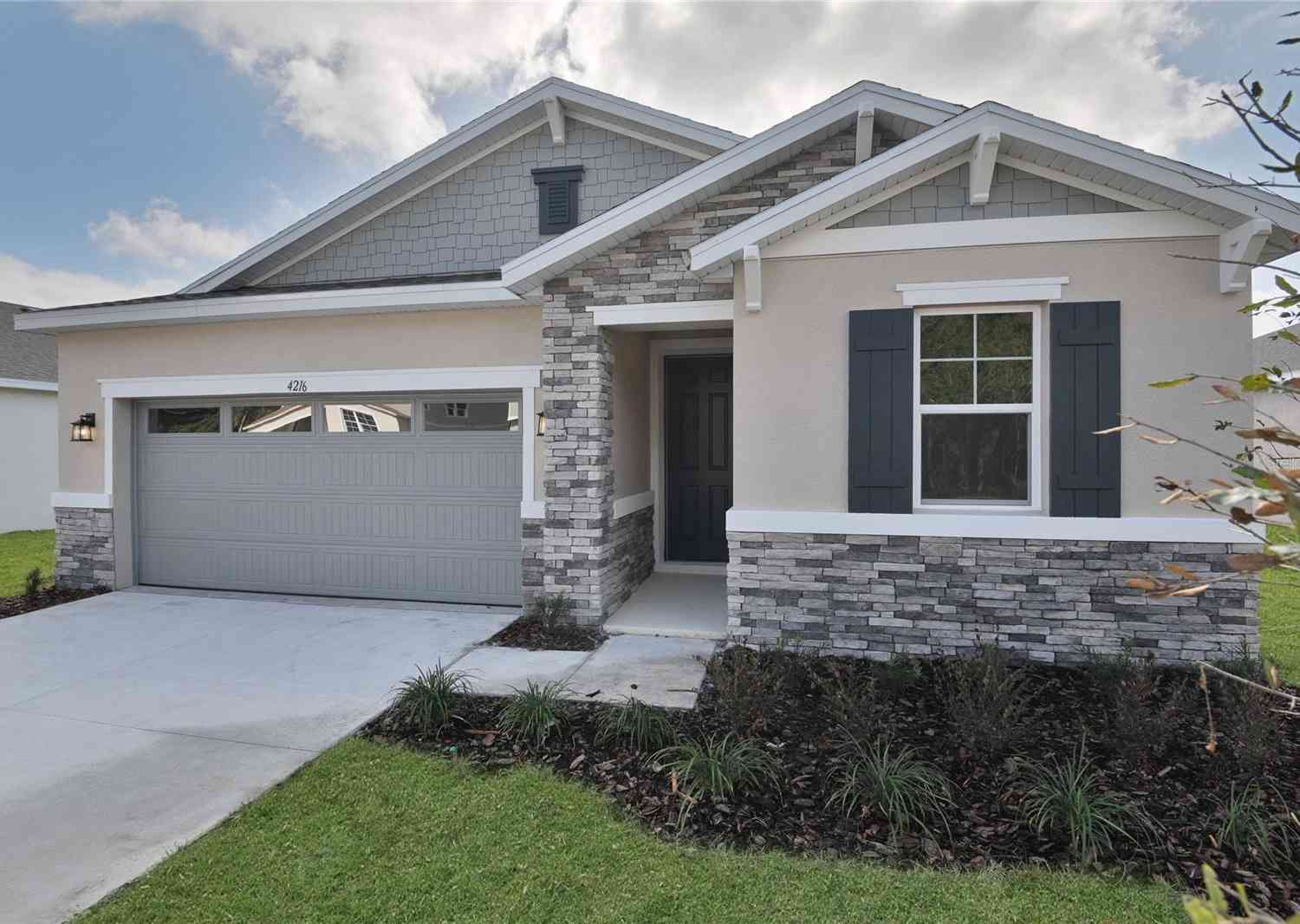 4216 Sawtooth Court, TAVARES, Florida image 1