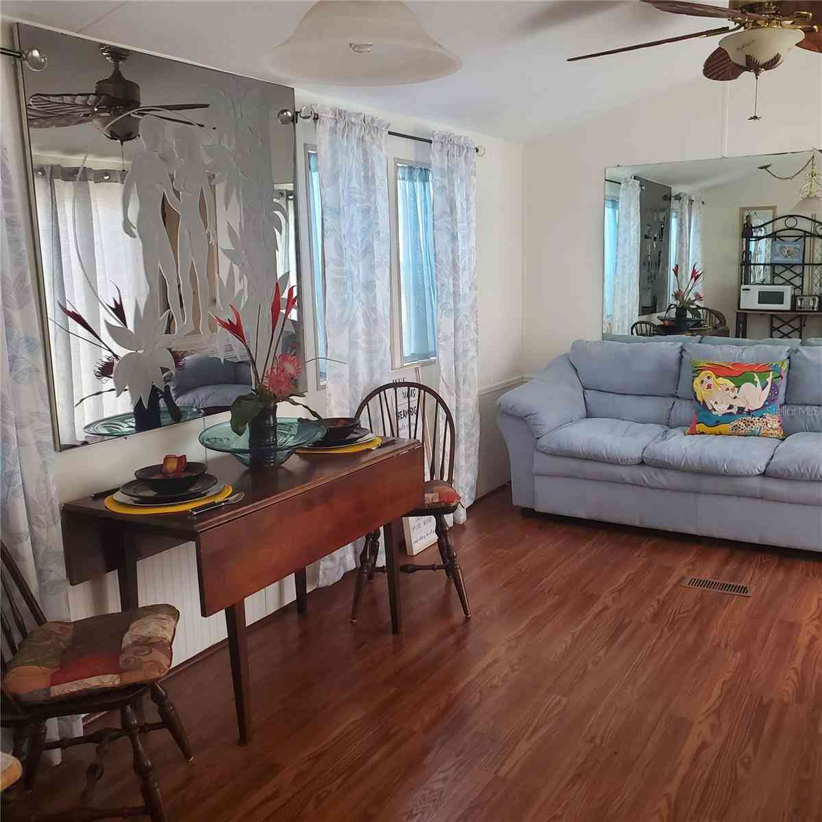 21027 Lazy Days Circle, LUTZ, Florida image 7