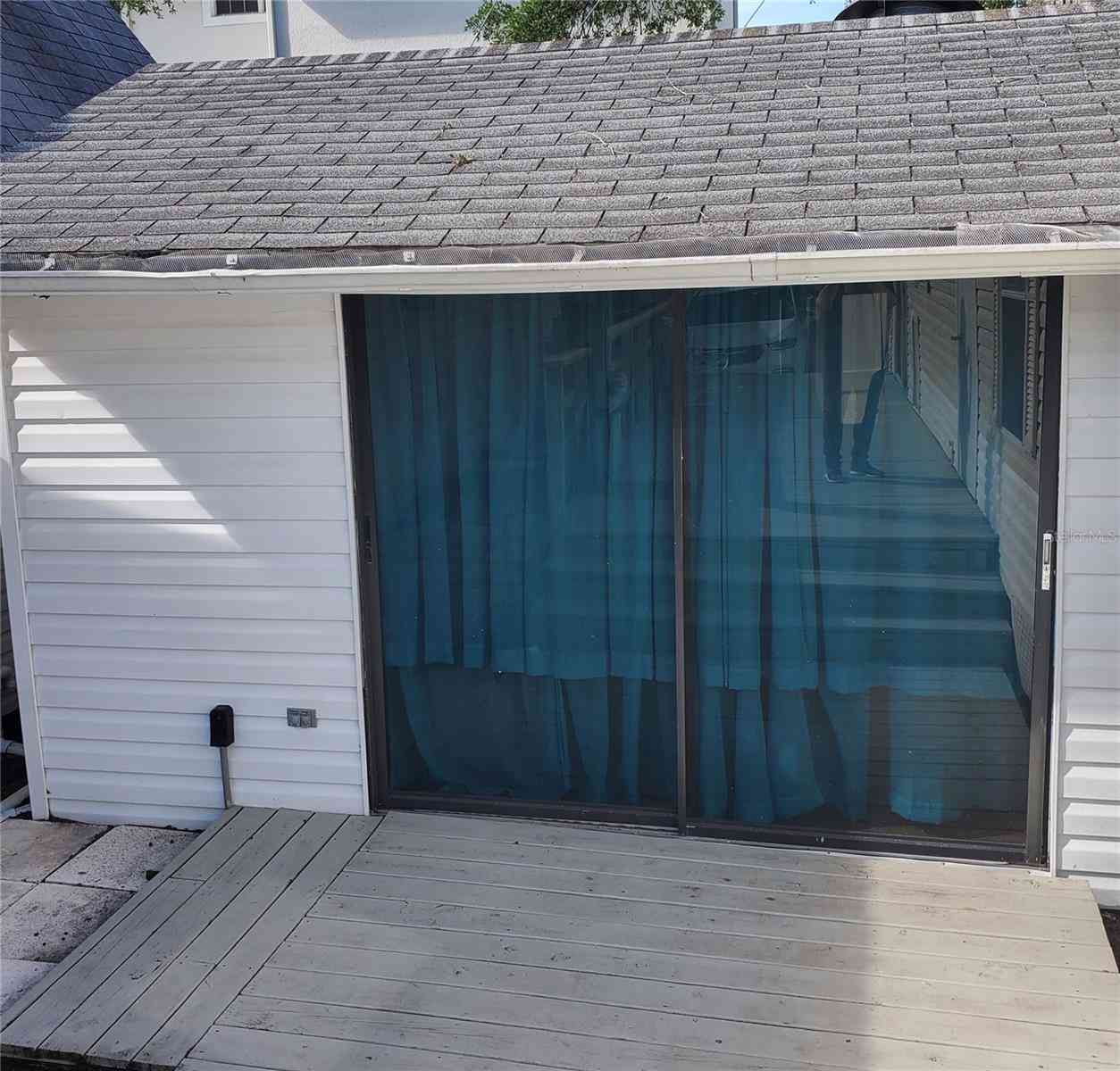 21027 Lazy Days Circle, LUTZ, Florida image 3