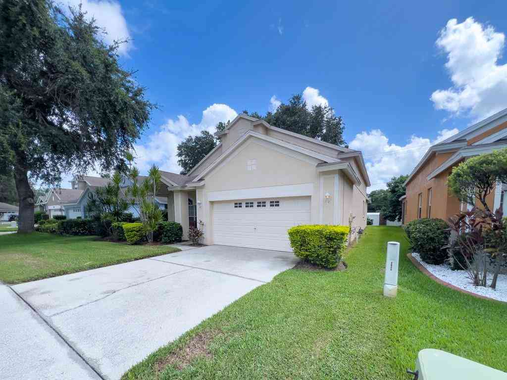 2160 Brandon Park Circle, BRANDON, Florida image 2