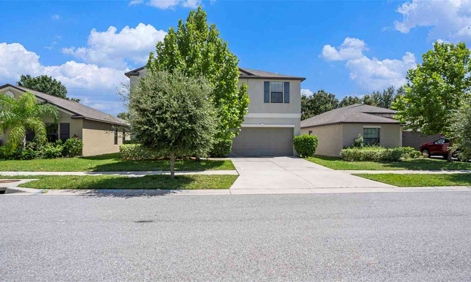 10144 Carloway Hills Drive, WIMAUMA, Florida image 1