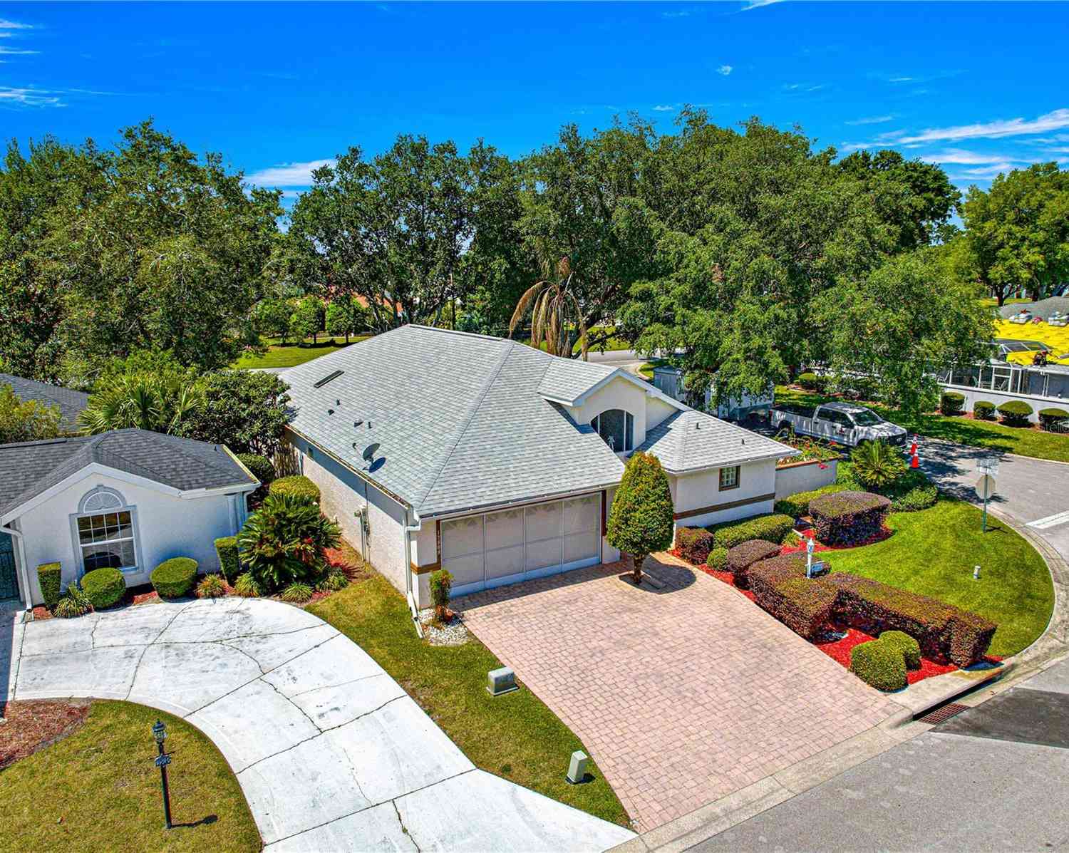 17808 SE 115th Court, SUMMERFIELD, Florida image 2