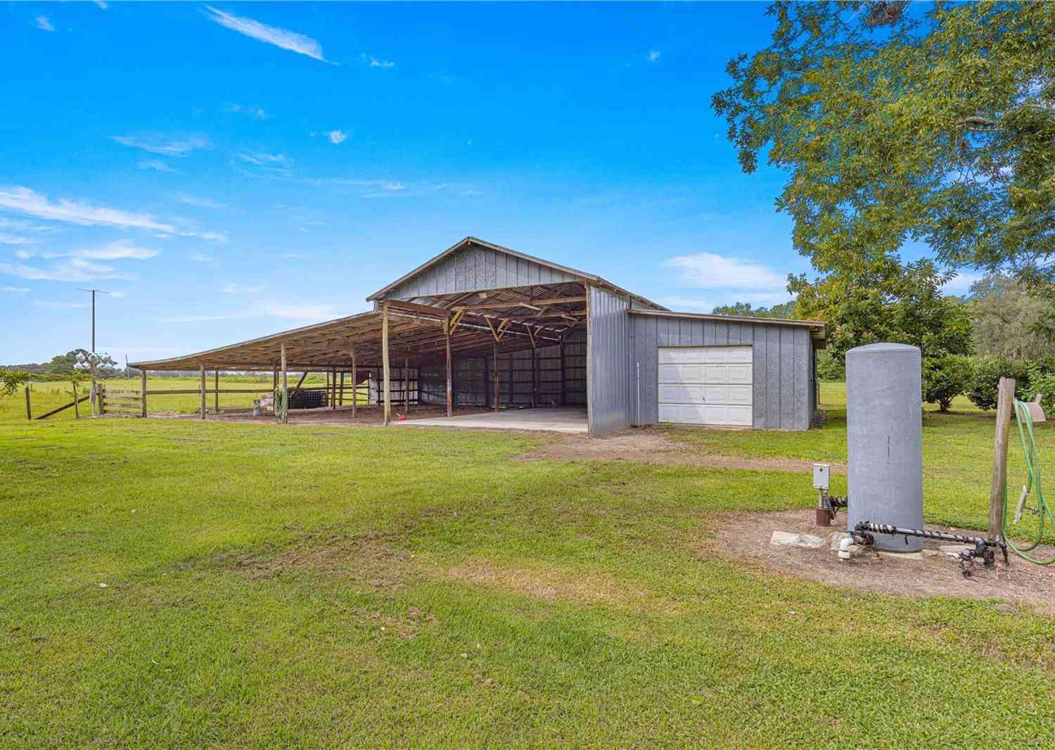 1000 SE 155th Street, SUMMERFIELD, Florida image 4