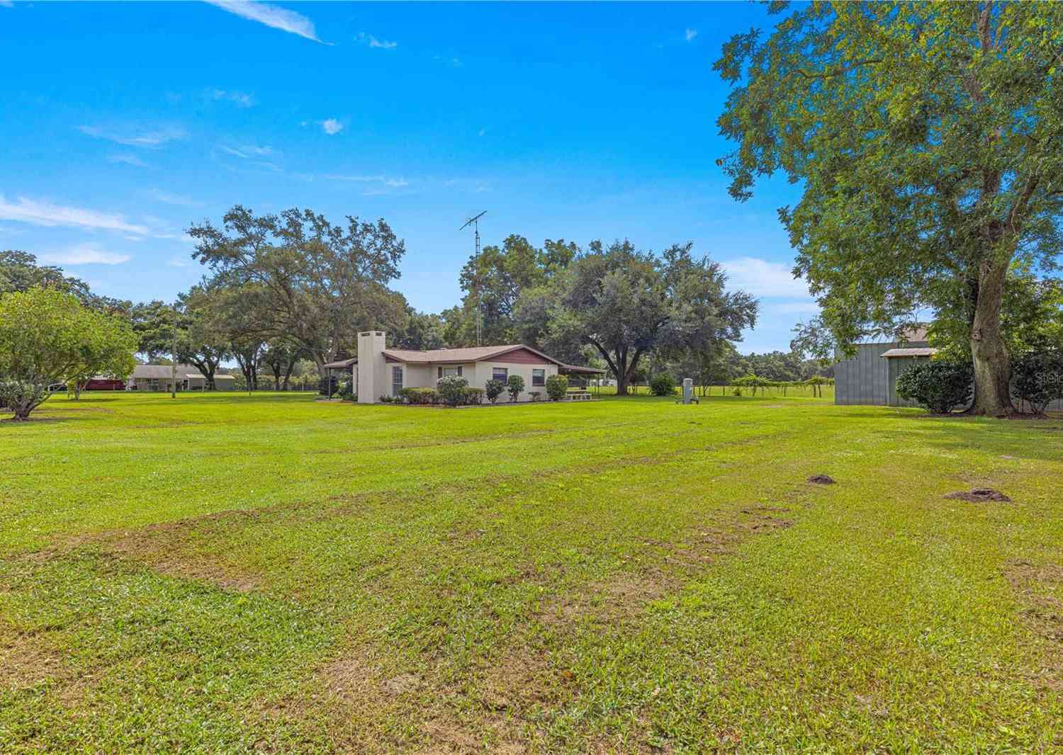 1000 SE 155th Street, SUMMERFIELD, Florida image 1