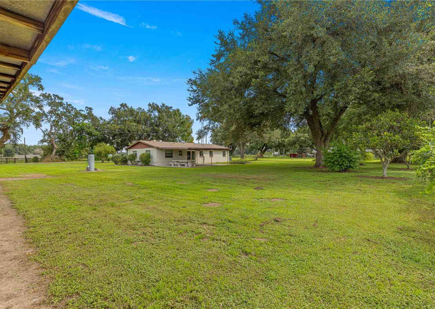 1000 SE 155th Street, SUMMERFIELD, Florida image 48