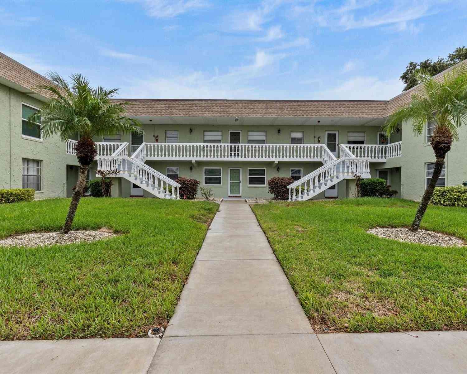 1250 S Pinellas Avenue #405, TARPON SPRINGS, Florida image 1