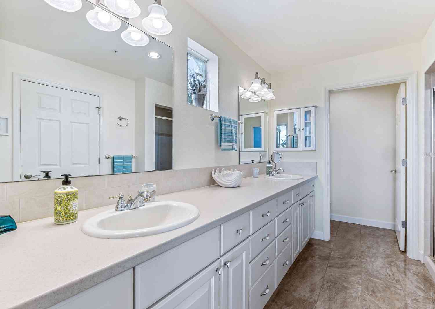 10055 Links Lane #206, Rotonda, Florida image 17