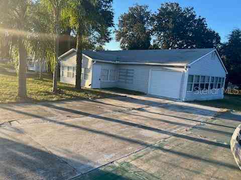 9645 SE Highway 42, SUMMERFIELD, Florida image 1
