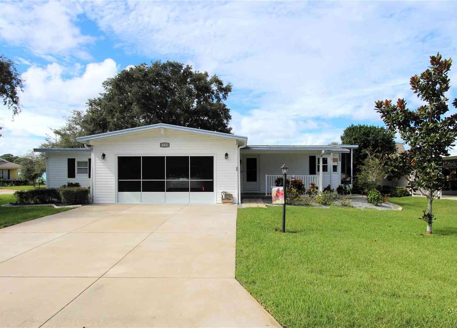 442 Sioux Boulevard, OAK HILL, Florida image 1