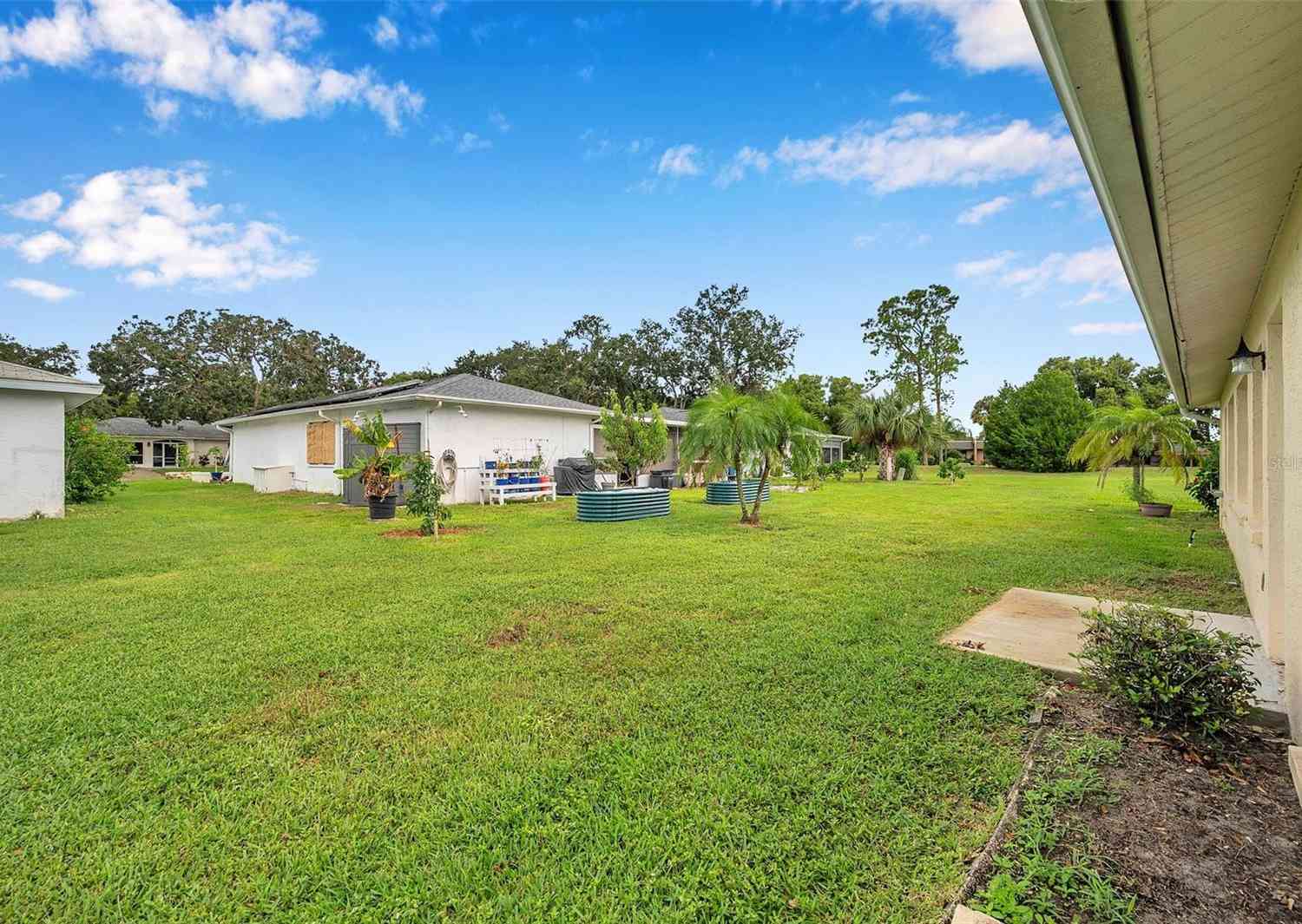 11214 Elderberry Drive, PORT RICHEY, Florida image 9