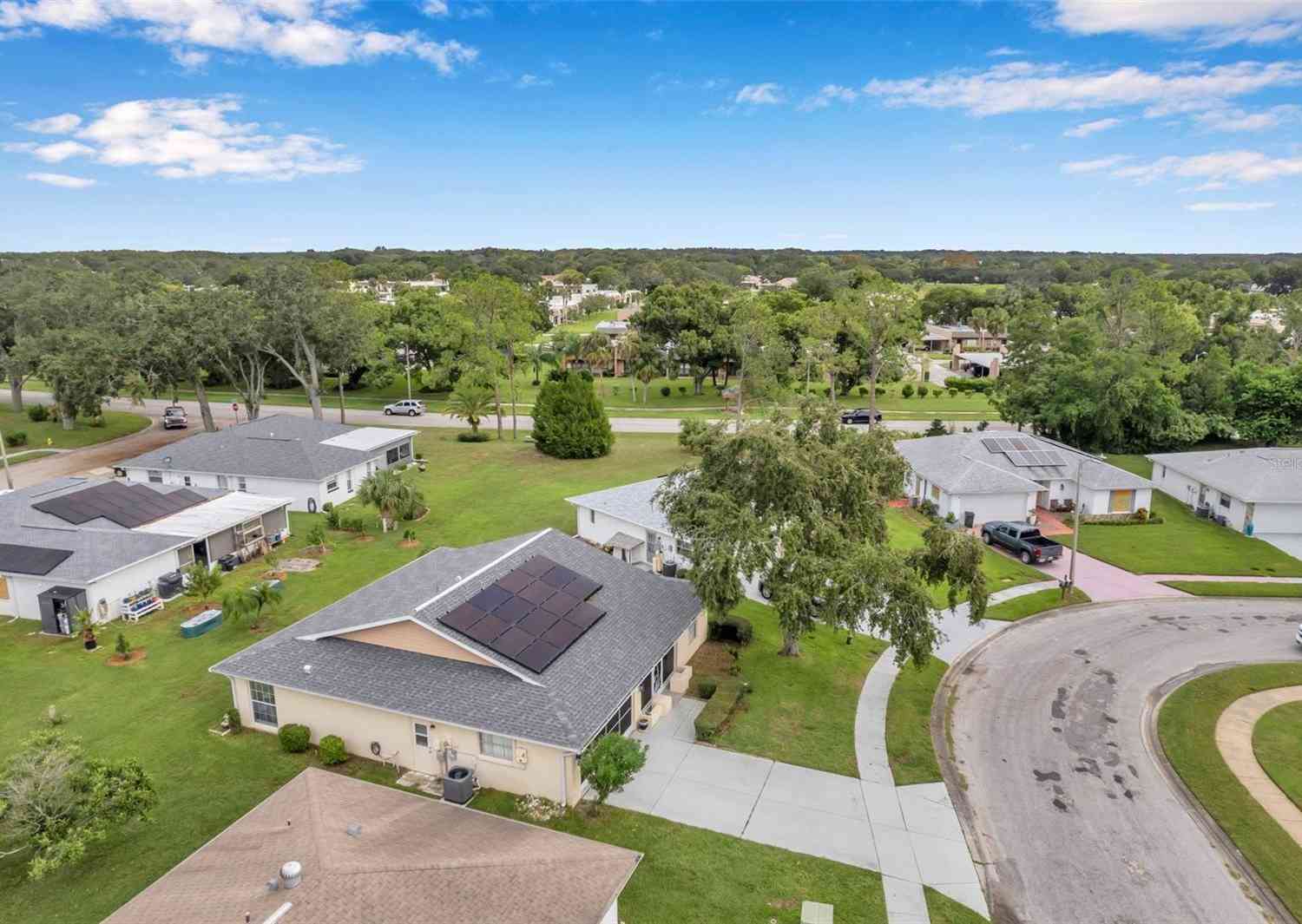 11214 Elderberry Drive, PORT RICHEY, Florida image 41