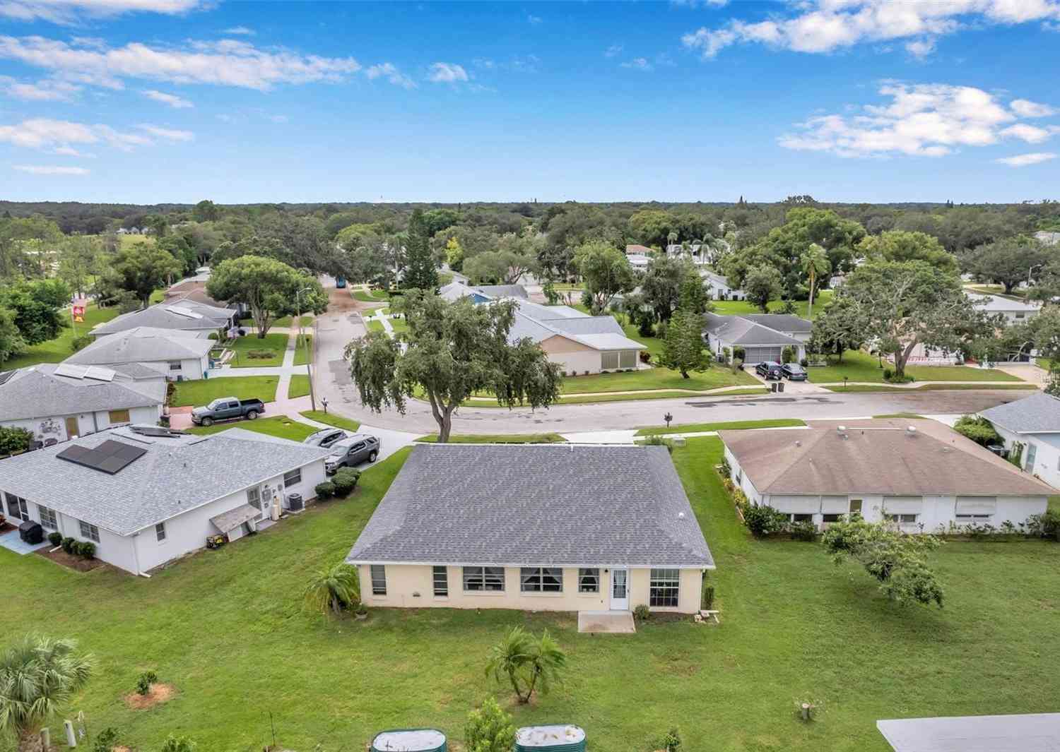 11214 Elderberry Drive, PORT RICHEY, Florida image 43