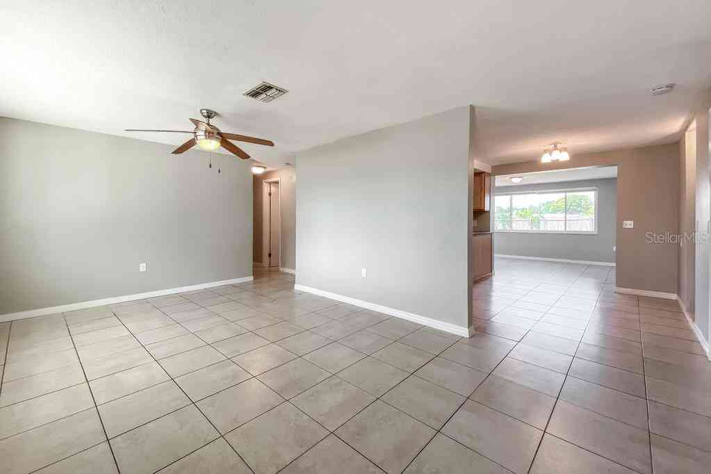 7623 Rottingham Road, PORT RICHEY, Florida image 4