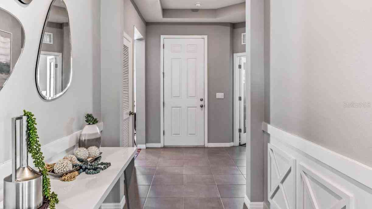 10748 Tippecanoe Place, PARRISH, Florida image 3