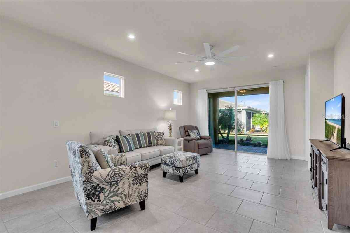 11638 Alessandro Lane, VENICE, Florida image 5