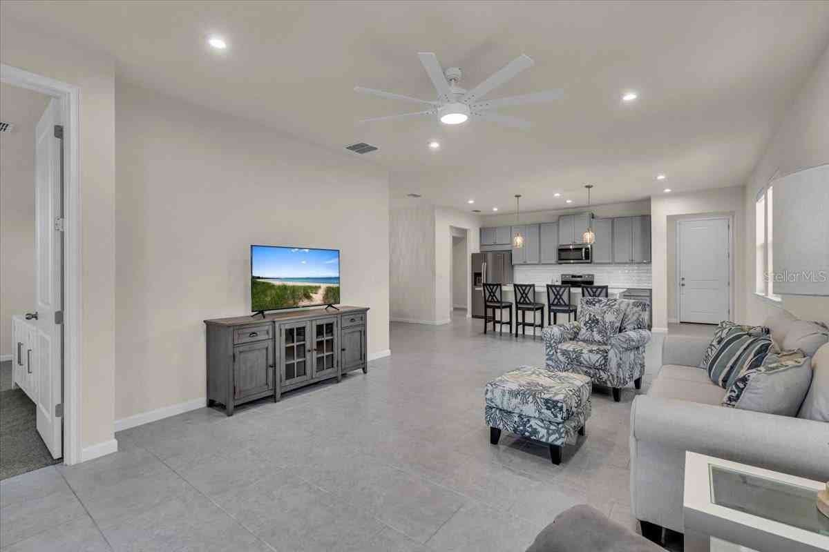 11638 Alessandro Lane, VENICE, Florida image 4
