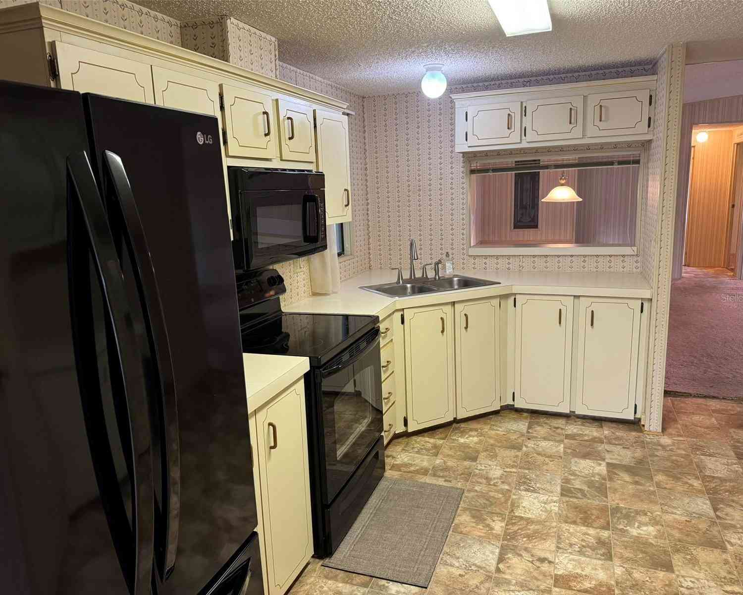 34303 Lodge Drive, Wesley Chapel, Florida image 6