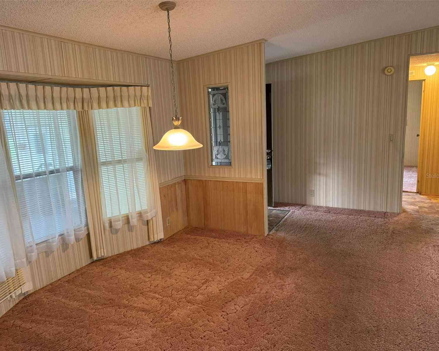 34303 Lodge Drive, Wesley Chapel, Florida image 17