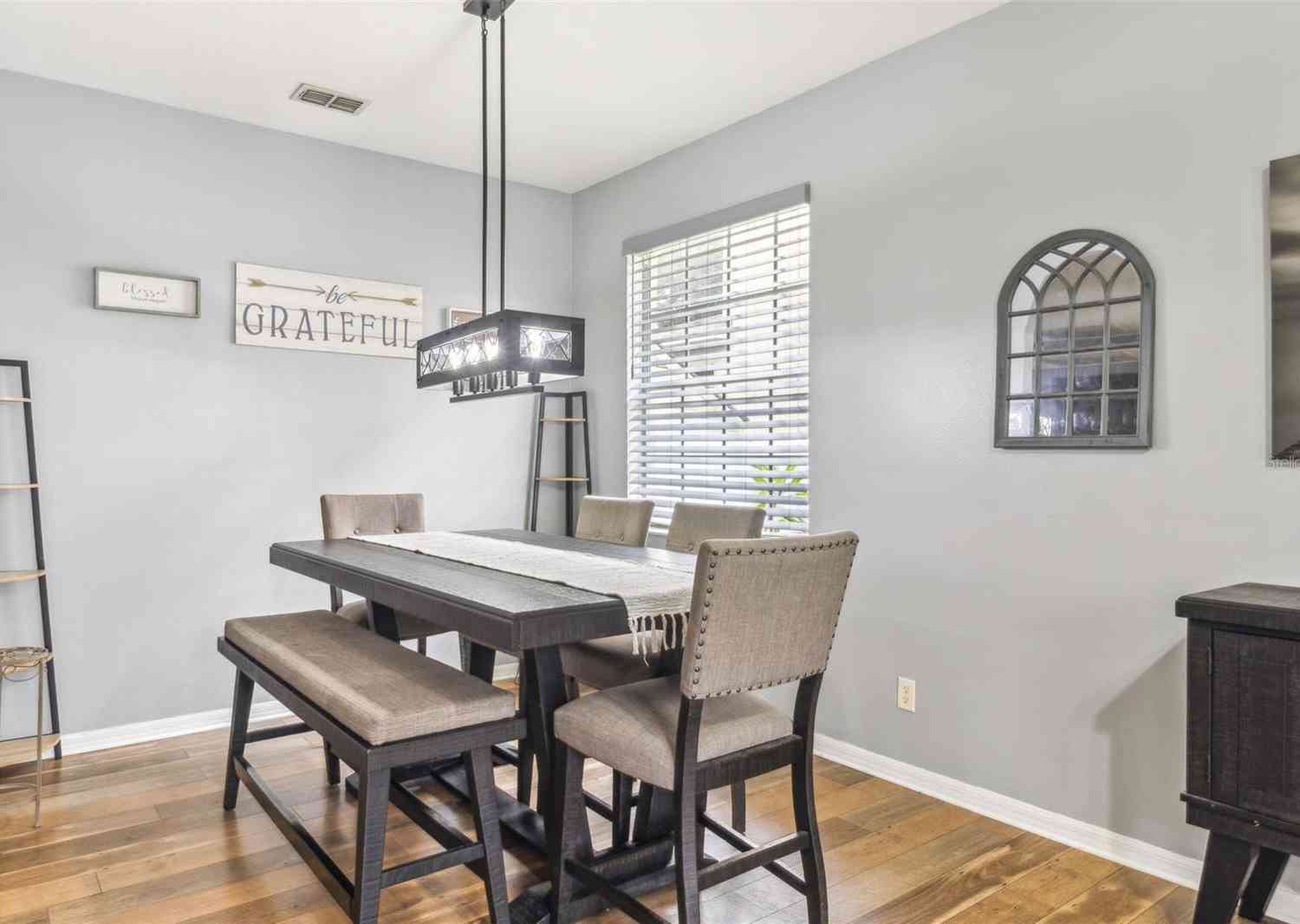 30552 Latourette Drive, Wesley Chapel, Florida image 5