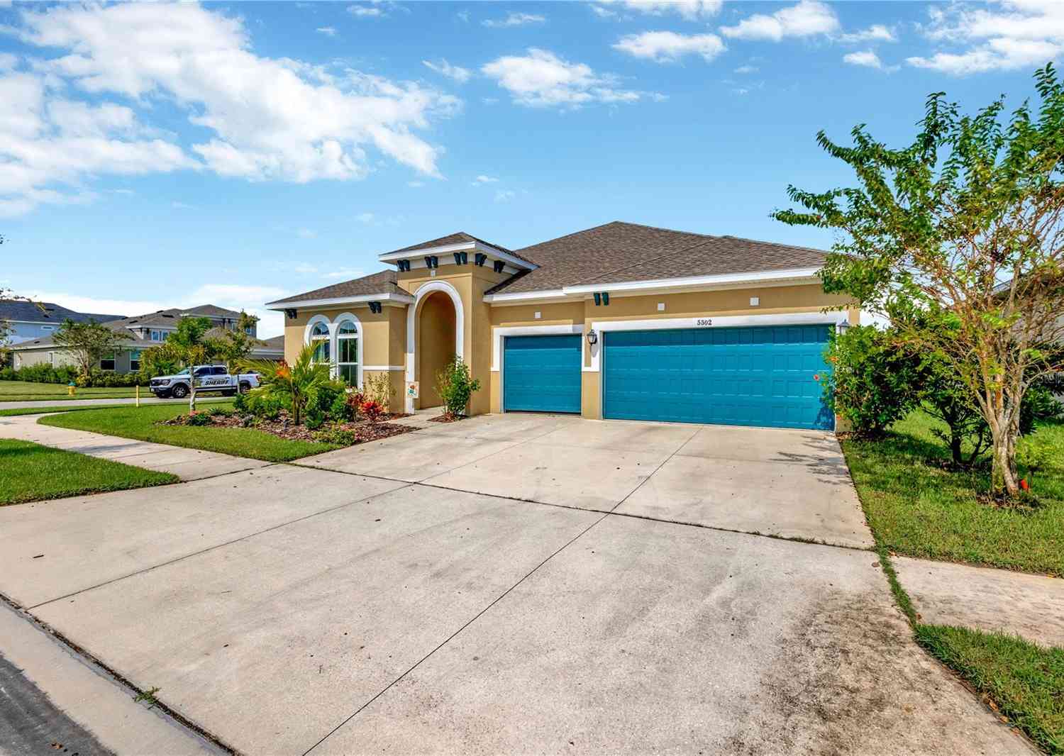 5502 Limelight Drive, Apollo Beach, Florida image 1