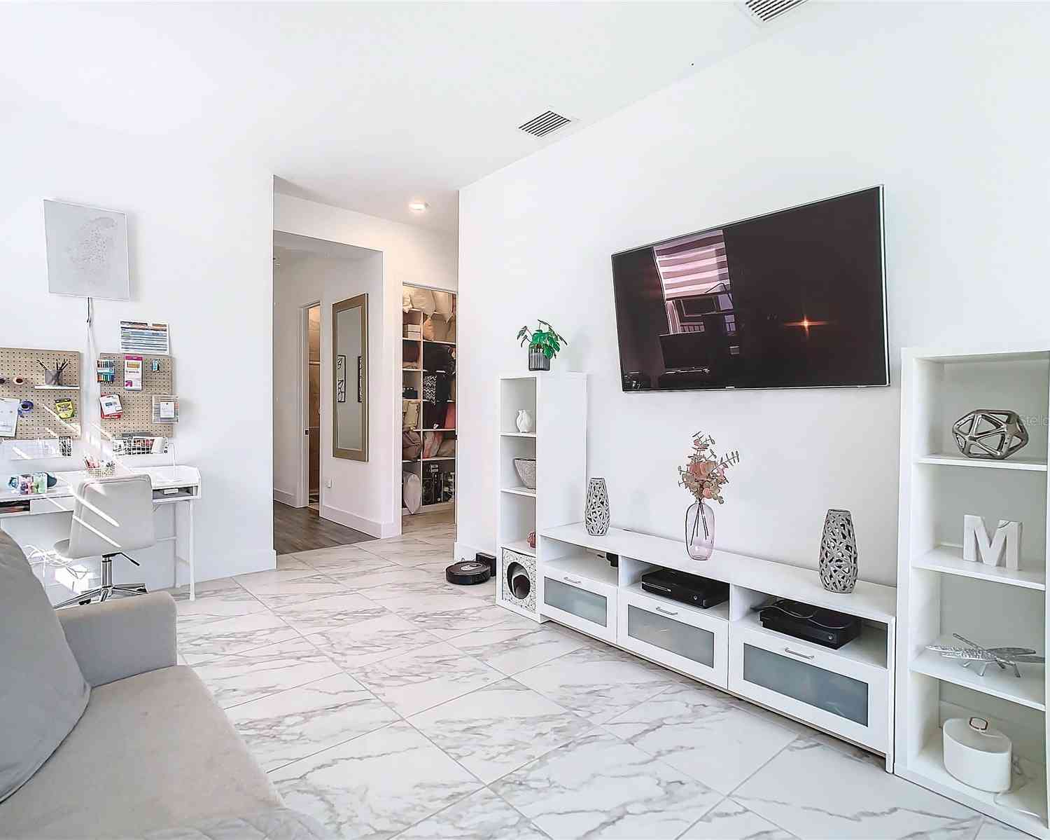 8731 Sanders Tree Loop, Wesley Chapel, Florida image 34