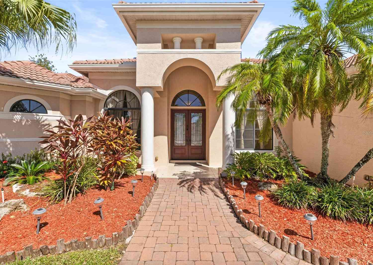 7925 Royal Queensland Way, LAKEWOOD RANCH, Florida image 11