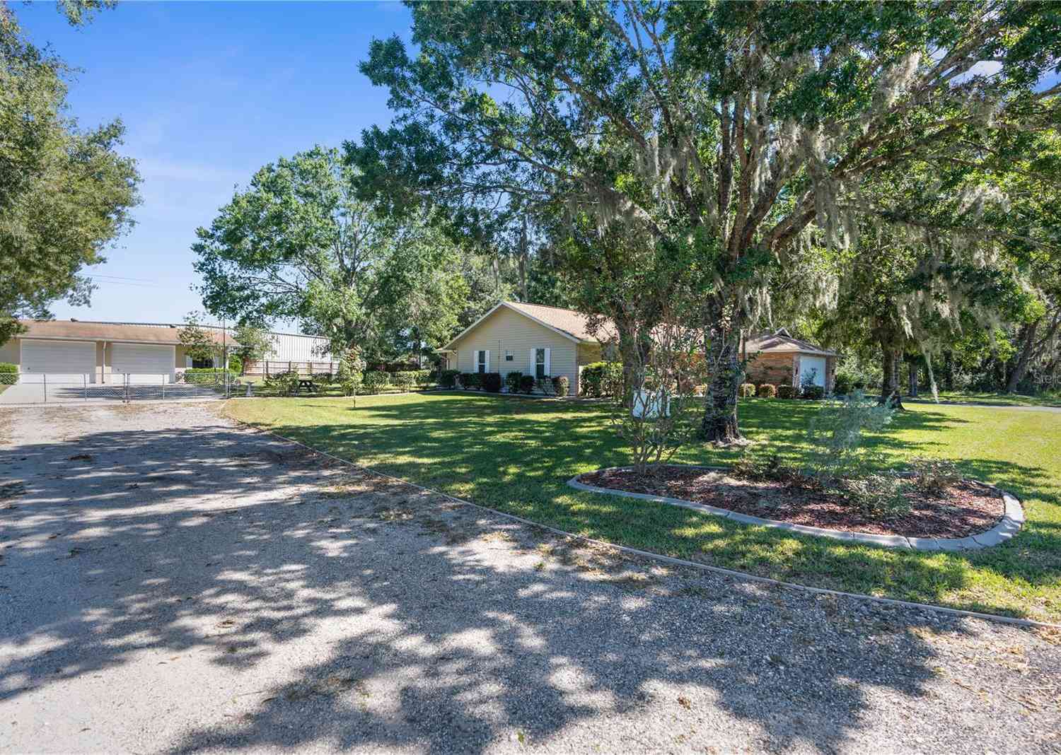 419 Roselyn Way, LECANTO, Florida image 5