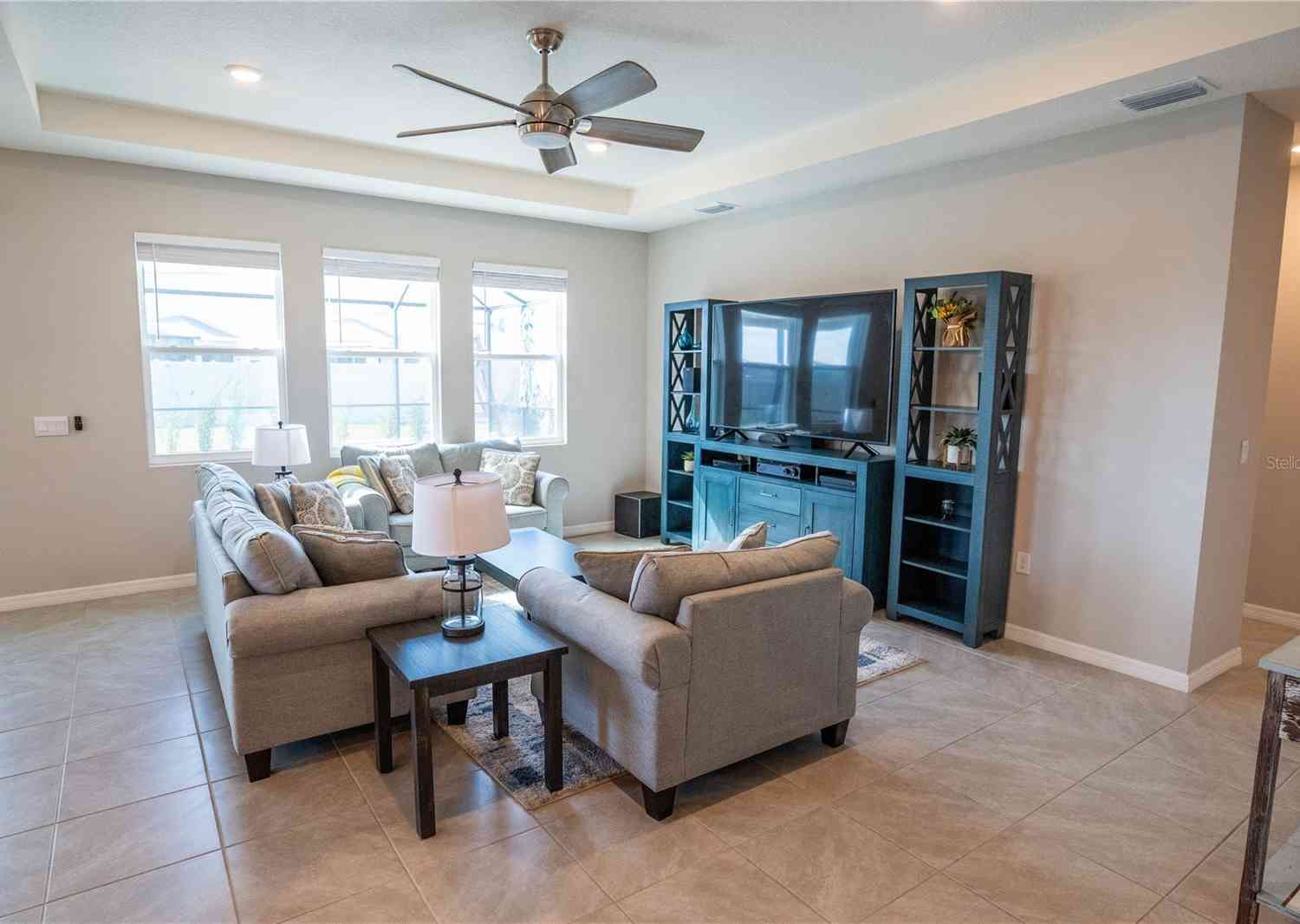 8493 Hardy Bay Loop, Wesley Chapel, Florida image 9