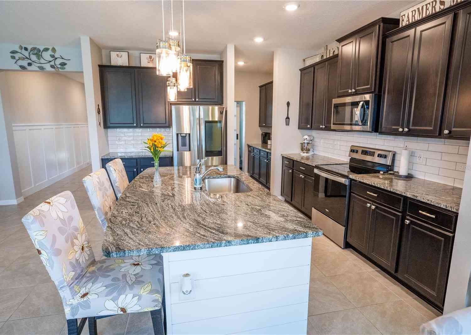 8493 Hardy Bay Loop, Wesley Chapel, Florida image 12