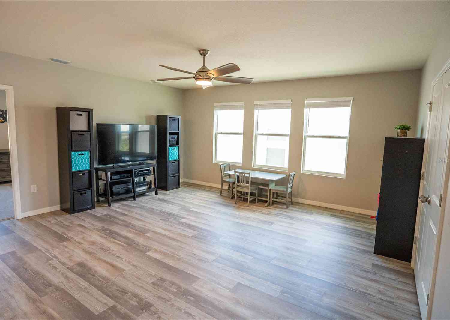 8493 Hardy Bay Loop, Wesley Chapel, Florida image 27