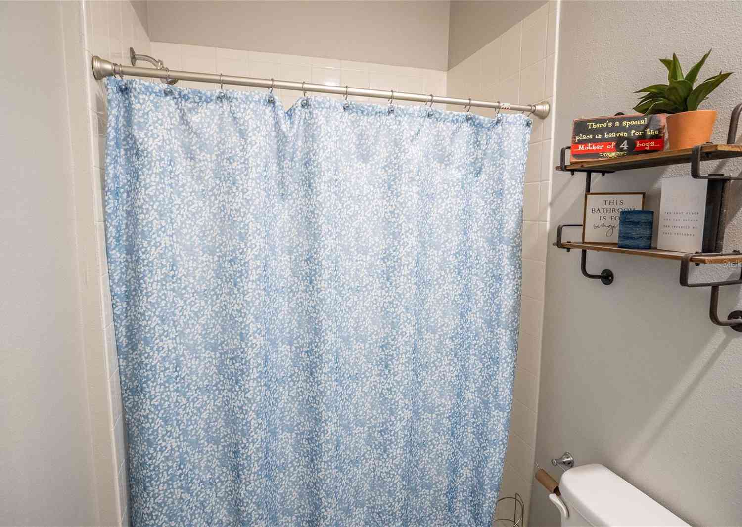 8493 Hardy Bay Loop, Wesley Chapel, Florida image 25