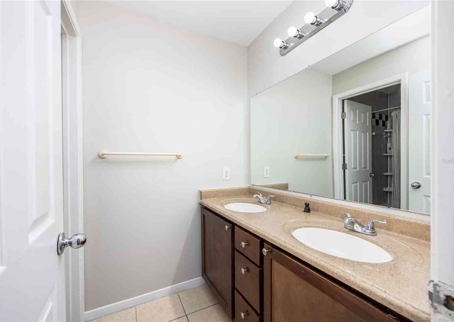 2601 SW Archer Road #E217, GAINESVILLE, Florida image 20