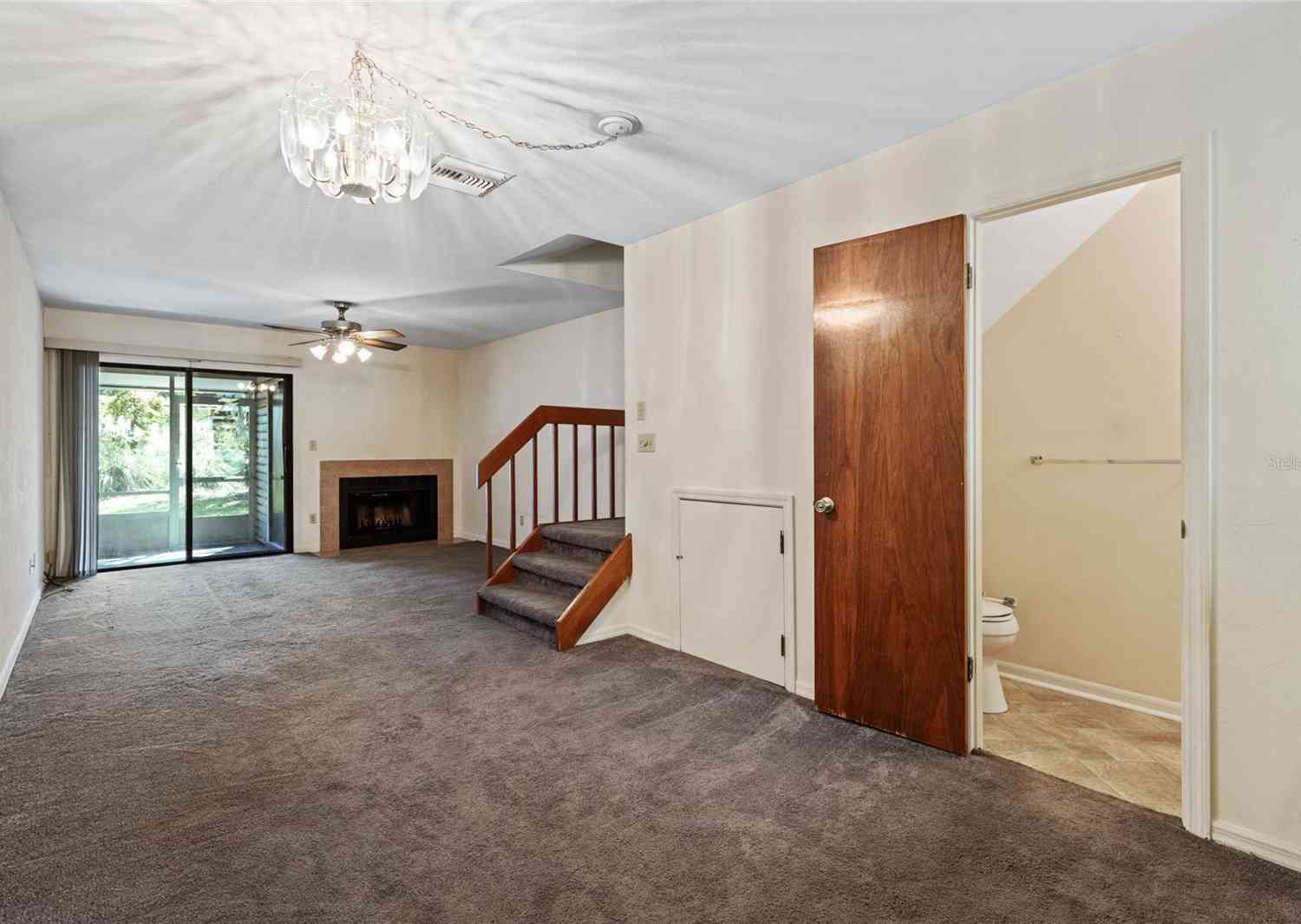 6227 SW 8th Place, GAINESVILLE, Florida image 4