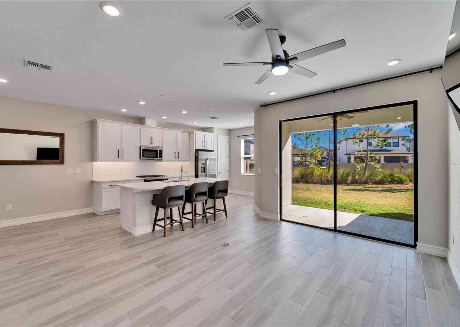 4564 Almada Lane, Wesley Chapel, Florida image 13