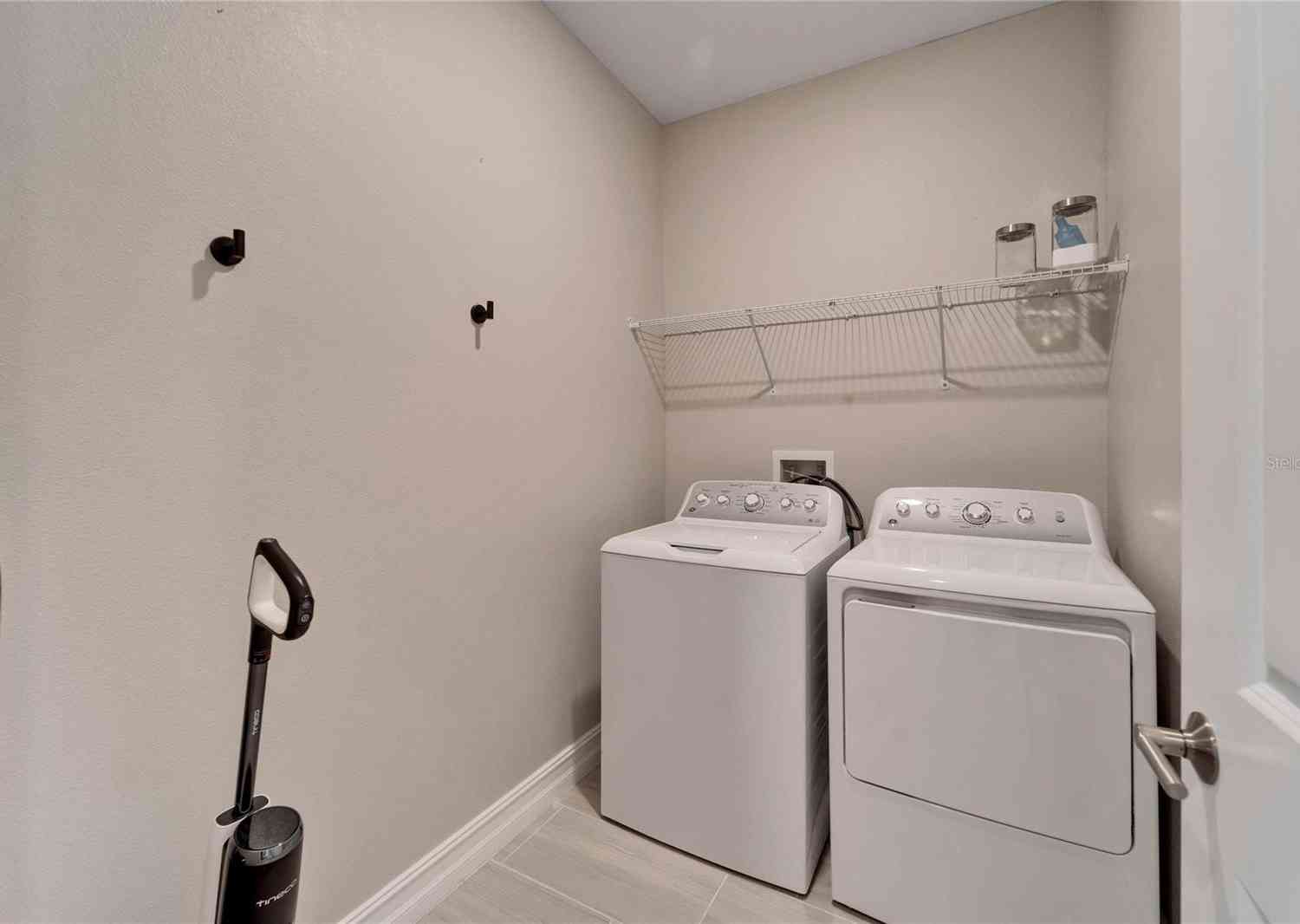4564 Almada Lane, Wesley Chapel, Florida image 33