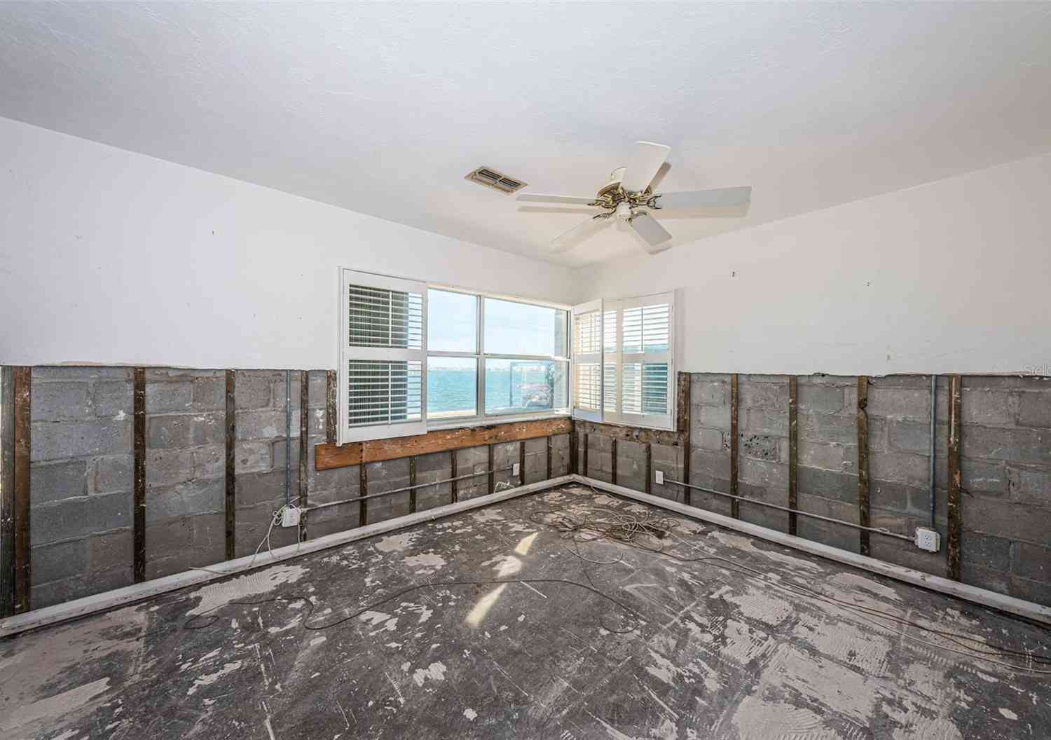 5407 Pali Way, Saint Petersburg Beach, Florida image 39