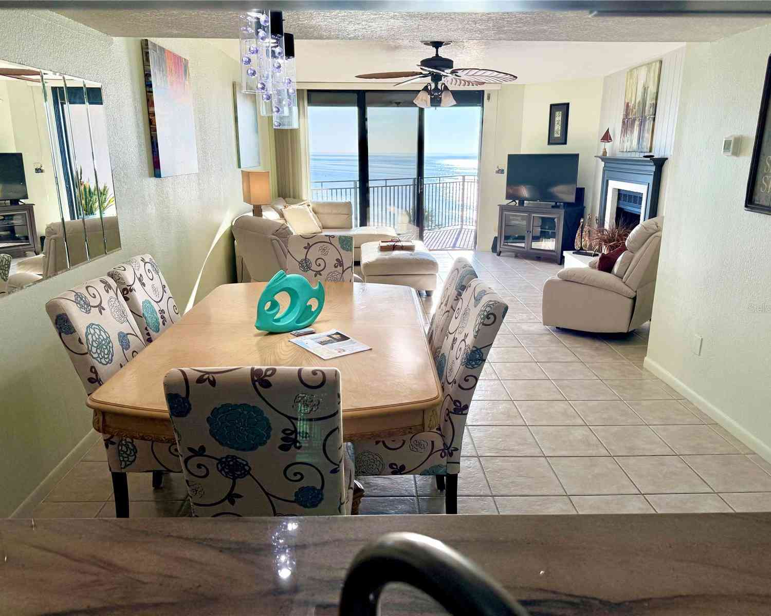 2618 Gulf Boulevard #407, INDIAN ROCKS BEACH, Florida image 4