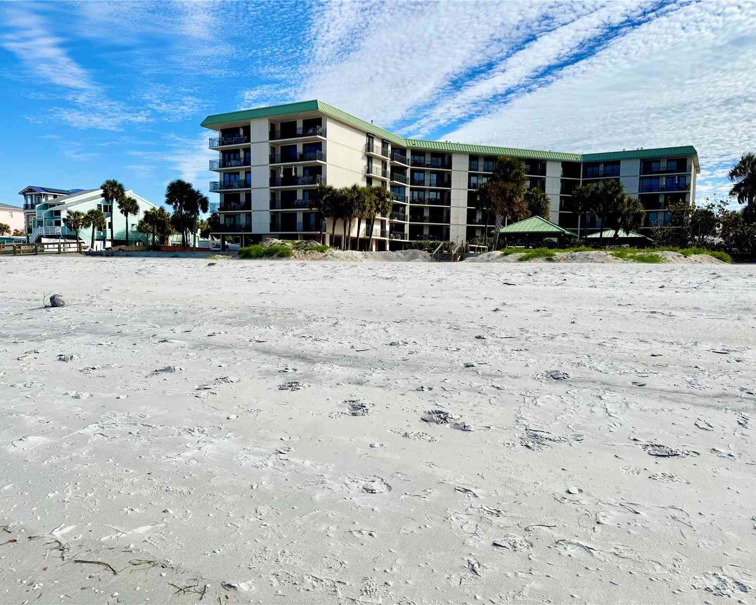 2618 Gulf Boulevard #407, INDIAN ROCKS BEACH, Florida image 2