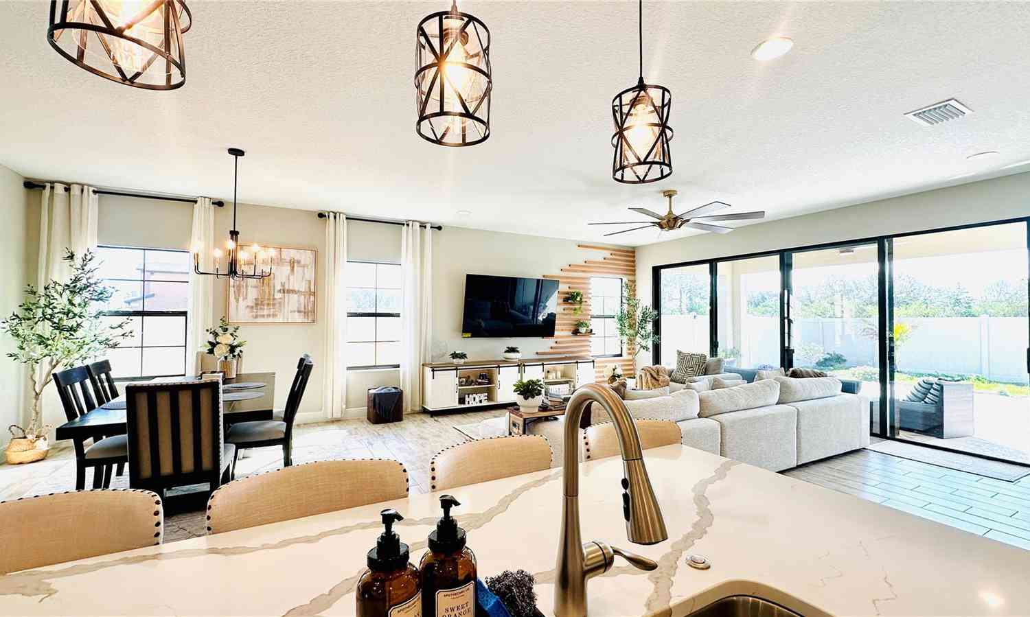 12661 Oak Hill Way, PARRISH, Florida image 5