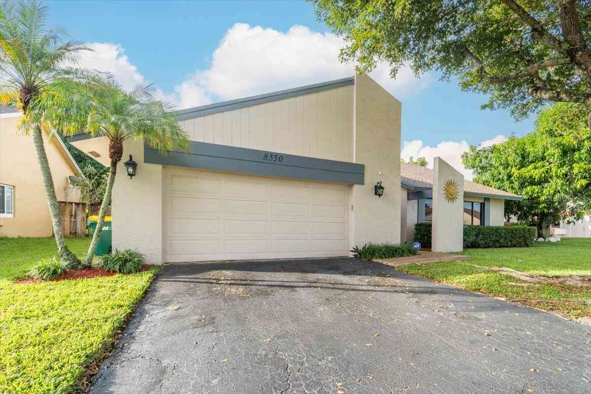 8550 NW 46th Court, LAUDERHILL, Florida image 2