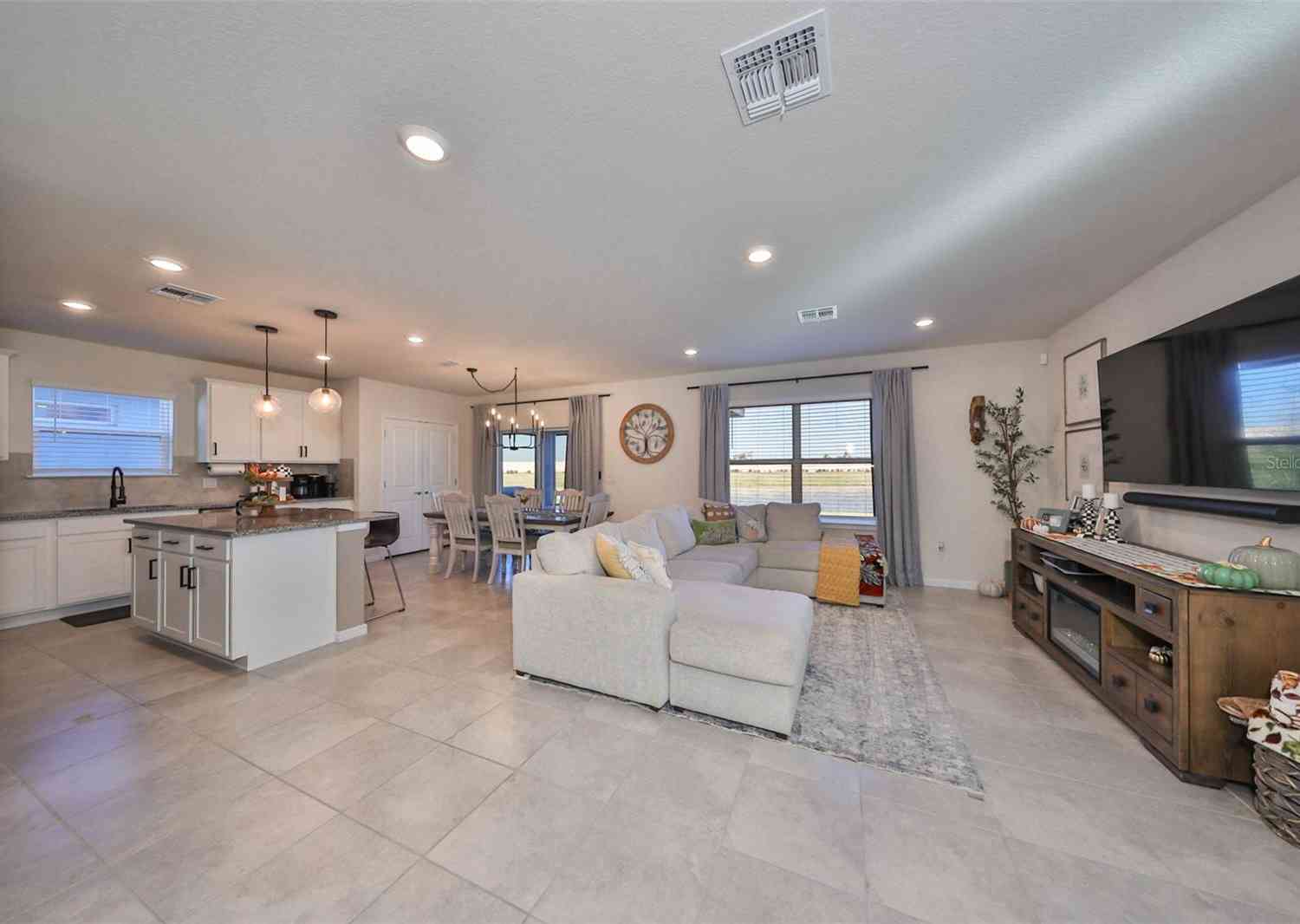 8308 Reefbay Cove, PARRISH, Florida image 9